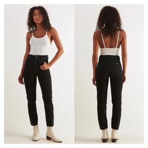 ROLLA’S • Dusters High Rise Slim Jean in Comfort Jet Black
